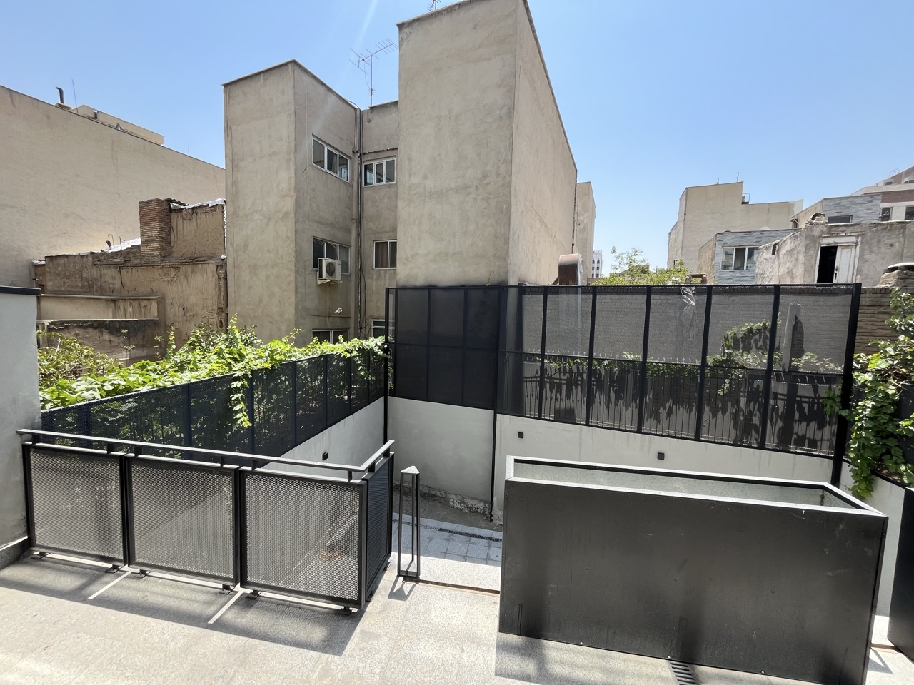 نمای بیرونی ۰۳ — نمای بیرونی